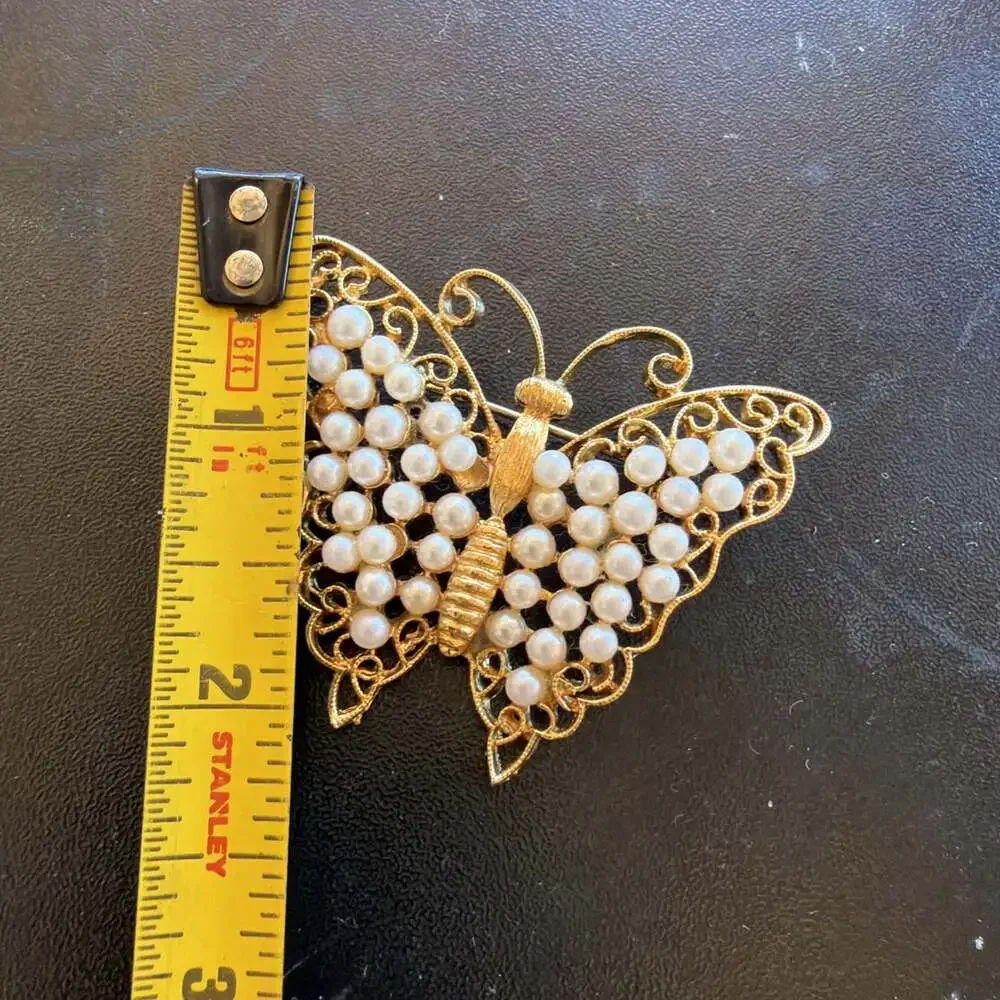 Vintage Signed Lisner Estate Butterfly Brooch Faux Pearls Gold Tone